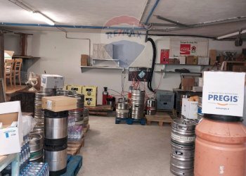 Dispensa di stoccaggio - Commercial Premises TERNOVA
 
16, Duino-Aurisina - photo 26