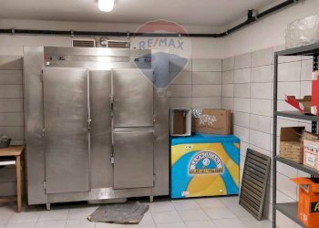 Dispensa di stoccaggio - Commercial Premises TERNOVA
 
16, Duino-Aurisina - photo 30