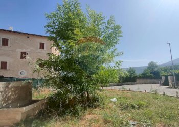 Giardino - Casa indipendente San Demetrio ne' Vestini - foto 6