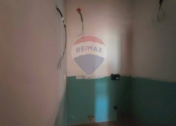 Stanza vuota - Casa indipendente San Demetrio ne' Vestini - foto 18