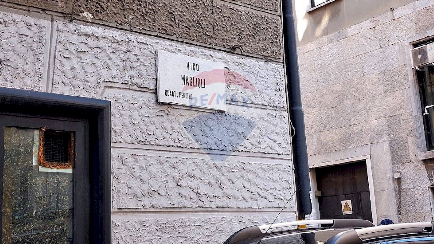 Edificio all\'aperto - Commercial Premises Vico Maglioli
 
21, Napoli - photo 2