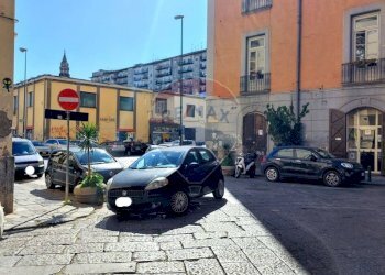 Edificio all\'aperto - Locale Commerciale Vico Campagnari
 
29, Napoli - foto 10