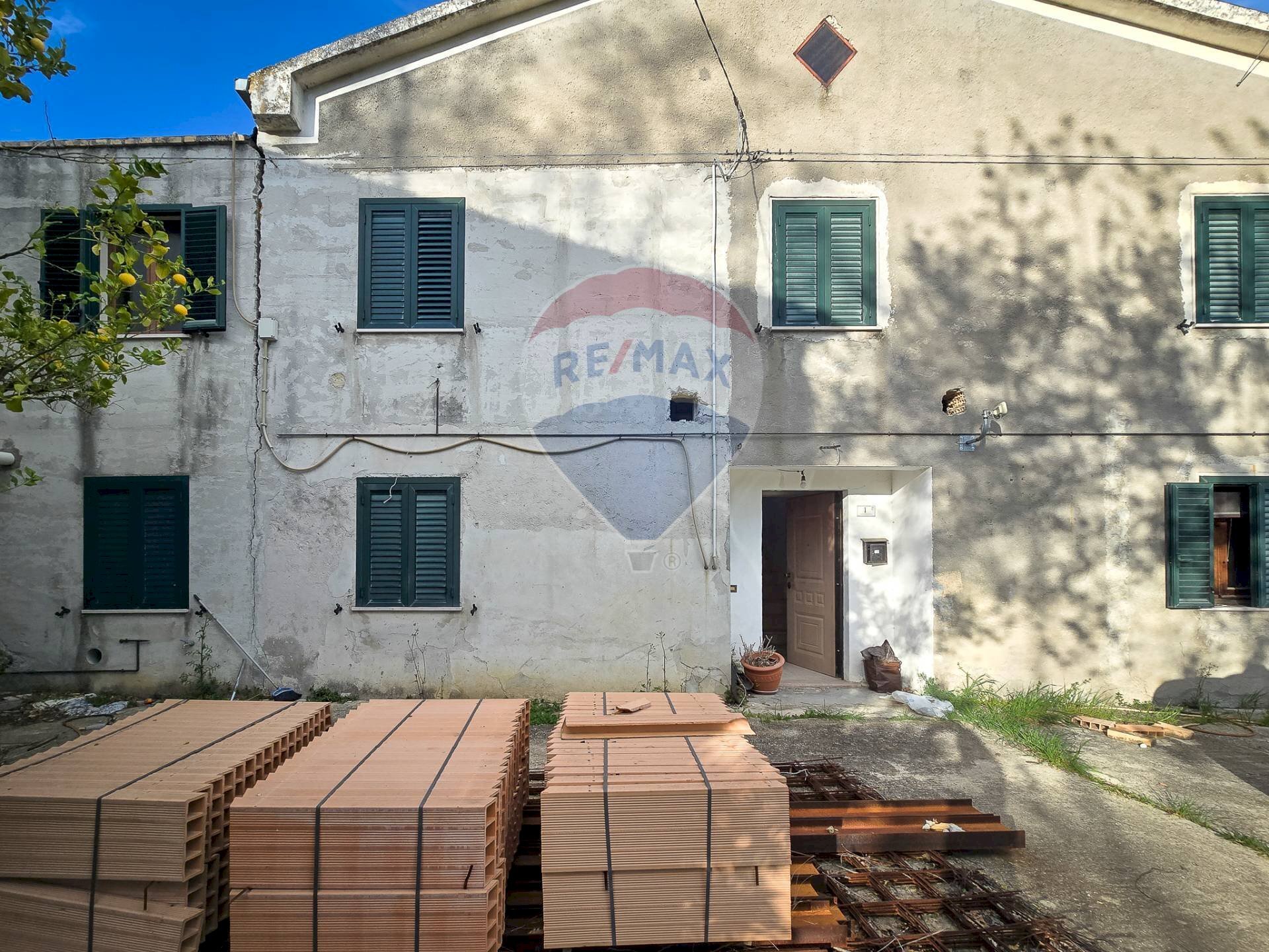 casa principale - Independent house CONTRADA CONA
 
2, Villamagna - photo 3