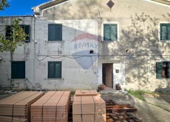 casa principale - Casa indipendente CONTRADA CONA
 
2, Villamagna - foto 3