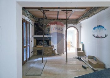 soggiorno con  angolo cottura - Casa indipendente CONTRADA CONA
 
2, Villamagna - foto 12