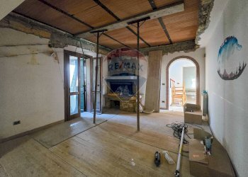 soggiorno con  angolo cottura - Casa indipendente CONTRADA CONA
 
2, Villamagna - foto 14