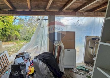 tettoia su giardino - Casa indipendente CONTRADA CONA
 
2, Villamagna - foto 22