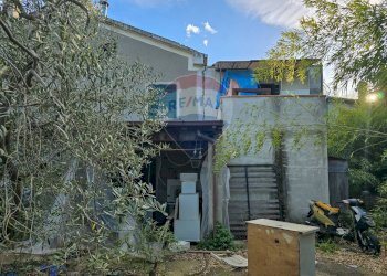 secondo magazzino - Casa indipendente CONTRADA CONA
 
2, Villamagna - foto 31