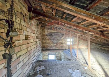 sottotetto - Casa indipendente CONTRADA CONA
 
2, Villamagna - foto 56