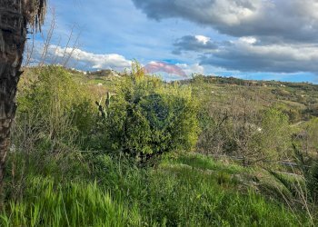 Vista delle montagne - Casa indipendente CONTRADA CONA
 
2, Villamagna - foto 59