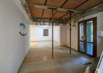 Hall / corridoio - Casa indipendente CONTRADA CONA
 
2, Villamagna - foto 15
