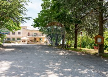 Edificio all\'aperto - Hotel VIA MADONNA DELLA MAZZA
9, Pretoro - foto 1