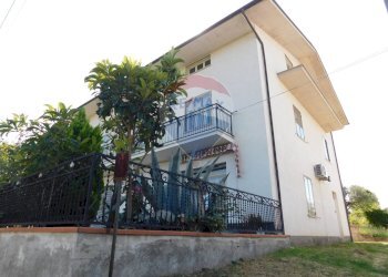 Casa all\'aperto - Casa indipendente VIA CASENUOVE
 
92, Rapino - foto 3