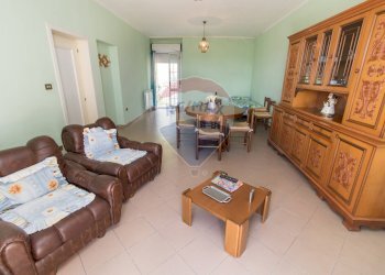 Sala da pranzo - Appartamento Via Roma
 
56, Tornareccio - foto 2