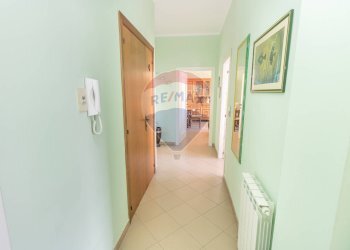 Hall / corridoio - Appartamento Via Roma
 
56, Tornareccio - foto 22