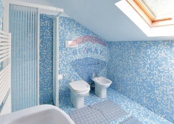 bagno secondo  piano - Villa C/DA VERSANTE AL BOSCO, Carpineto della Nora - photo 51