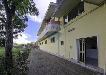 Edificio all\'aperto - Casa semi indipendente VIA TAVO
 
286, Pescara - foto 10