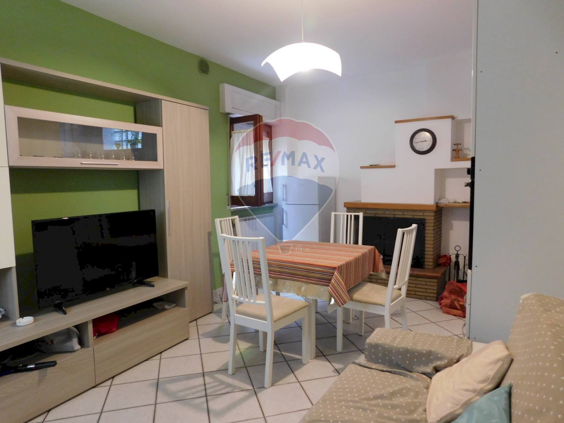 Sala da pranzo - Semi-detached house PIAZZA CAPPELLETTI
 
17, Rapino - photo 3