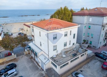 Edificio all\'aperto - Appartamento Via D'annunzio
 
62, Francavilla al Mare - foto 4