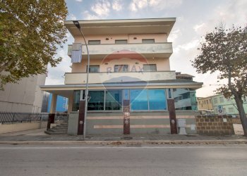 Edificio all\'aperto - Appartamento Via D'annunzio
 
62, Francavilla al Mare - foto 7