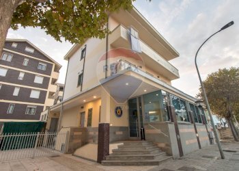 Edificio all\'aperto - Appartamento Via D'annunzio
 
62, Francavilla al Mare - foto 8