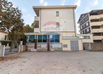 Edificio all\'aperto - Appartamento Via D'annunzio
 
62, Francavilla al Mare - foto 9