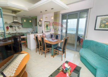 Sala da pranzo - Appartamento Via D'annunzio
 
62, Francavilla al Mare - foto 27