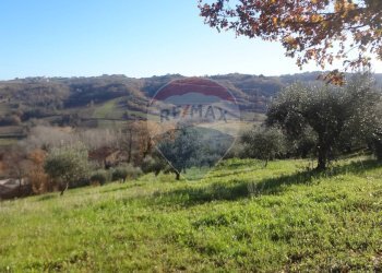Vista delle montagne - Terreno agricolo via papa Giovanni XIII, Miglianico - foto 2