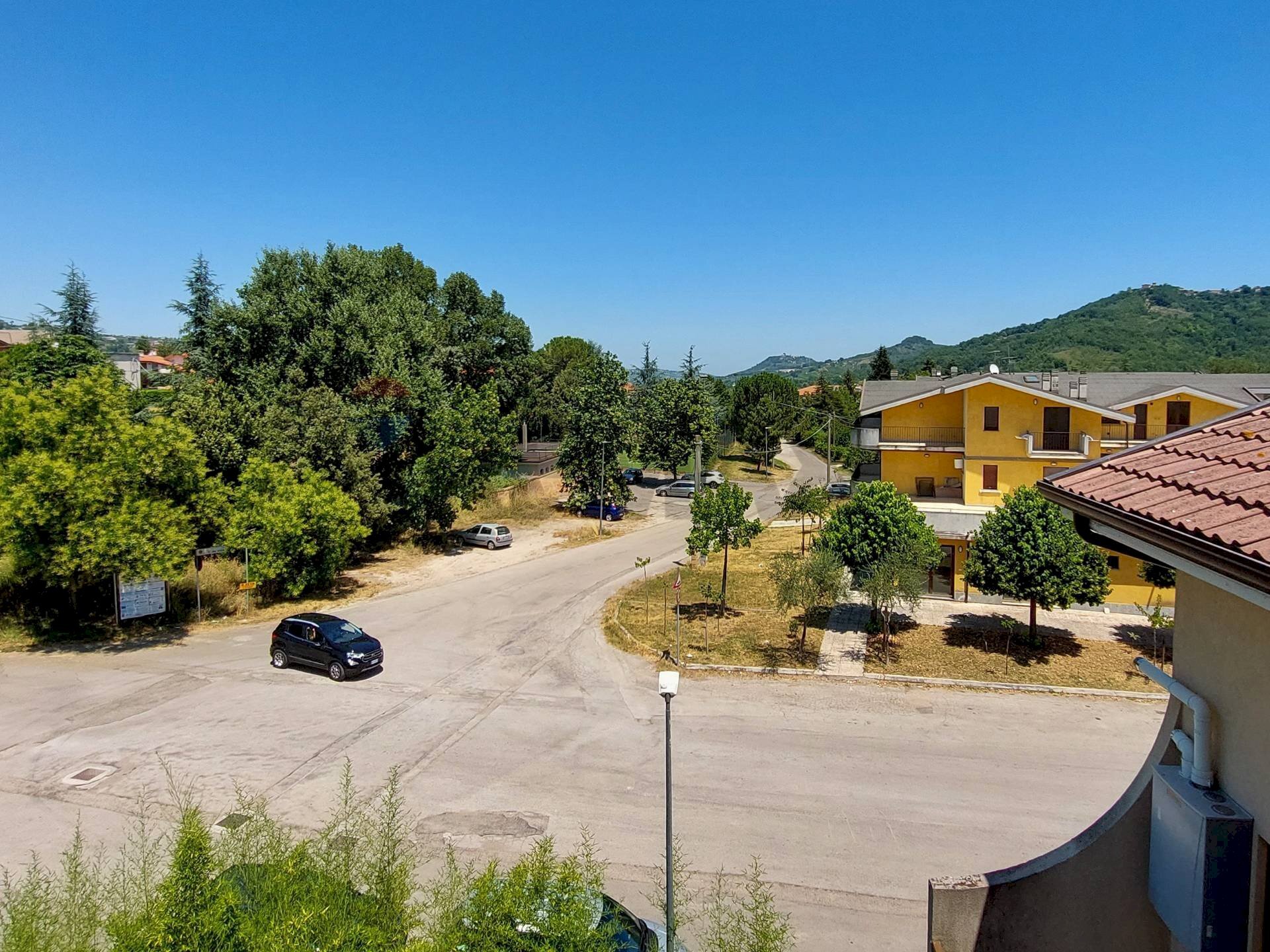 Edificio all\'aperto - Casa semi indipendente Francesco Urbano
snc, Fara Filiorum Petri - foto 2