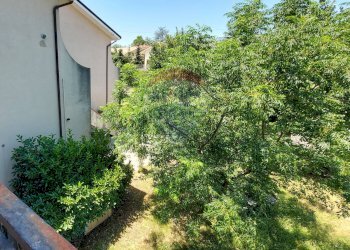 Giardino - Casa semi indipendente Francesco Urbano
 
snc, Fara Filiorum Petri - foto 18