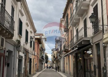 Edificio all\'aperto - Bar Tavola Calda - Fredda Corso Manthoné, Pescara - foto 11
