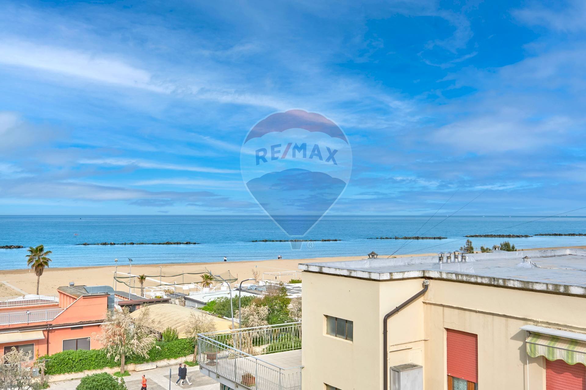 Vista dell\'acqua - Appartamento Via Della Riviera
 
211, Pescara - foto 1