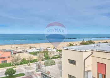 Vista dell\'acqua - Appartamento Via Della Riviera
 
211, Pescara - foto 5