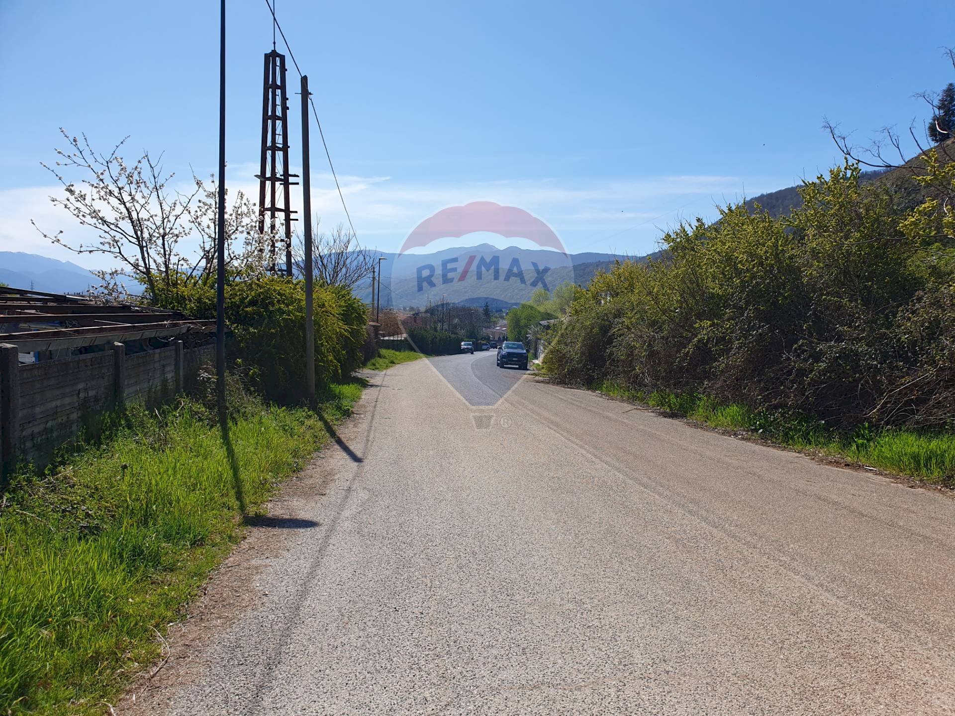 Vista delle montagne - Locale Commerciale Via Napoli
 
204, Avezzano - foto 2