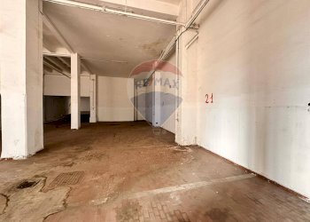 Parcheggio - Box via Martiri della Resistenza
 
38, Ancona - photo 19