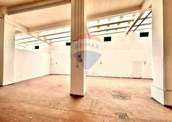 Parcheggio - Box Via Martiri Della Resistenza
 
38, Ancona - photo 14