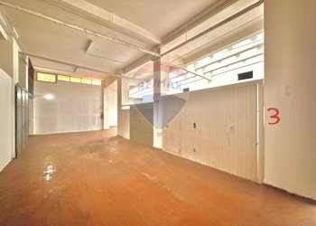 Parcheggio - Box via Martiri della Resistenza
 
38, Ancona - foto 13