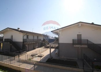 Edificio all\'aperto - Casa semi indipendente Ponte San Pietro - foto 11