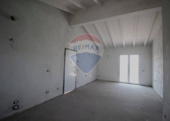 Stanza vuota - Quadrilocale Ponte San Pietro - foto 7