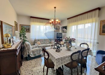 Sala da pranzo - Villa Cesare Battisti
 
86, Brembate di Sopra - photo 8