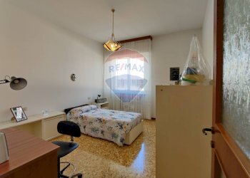 Camera / camera da letto - Villa Cesare Battisti
 
86, Brembate di Sopra - photo 17