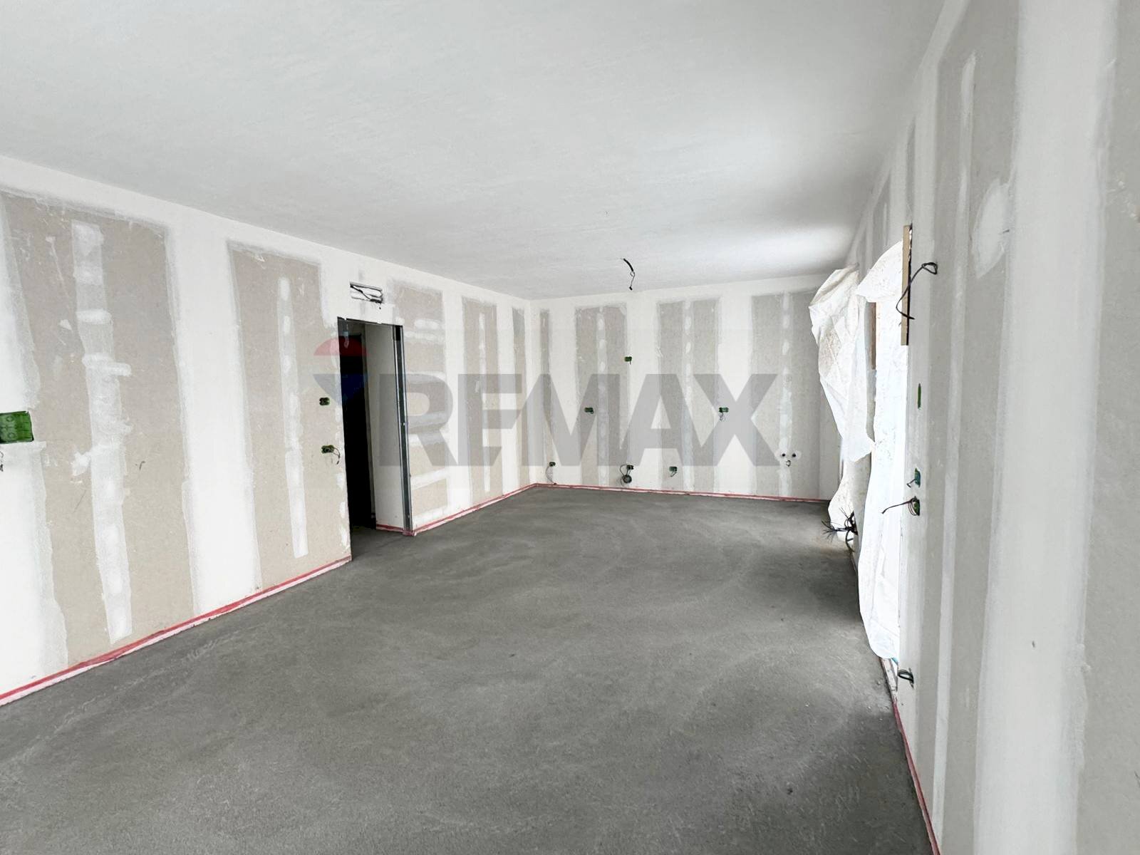 Stanza vuota - Three-room apartment Presezzo - photo 2