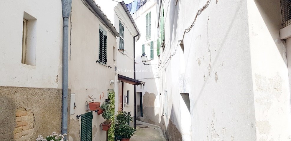 Foto 1 - Independent house Via Diana
 
12, Loreto Aprutino - photo 1