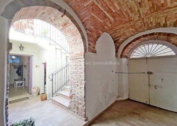 Foto 2 - Casa indipendente Via Roma
 
1, Penne - foto 2