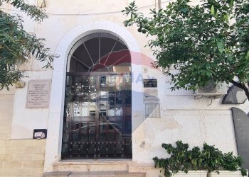 portone - Trilocale Viale XXIV Maggio
 
13, Vieste - foto 22