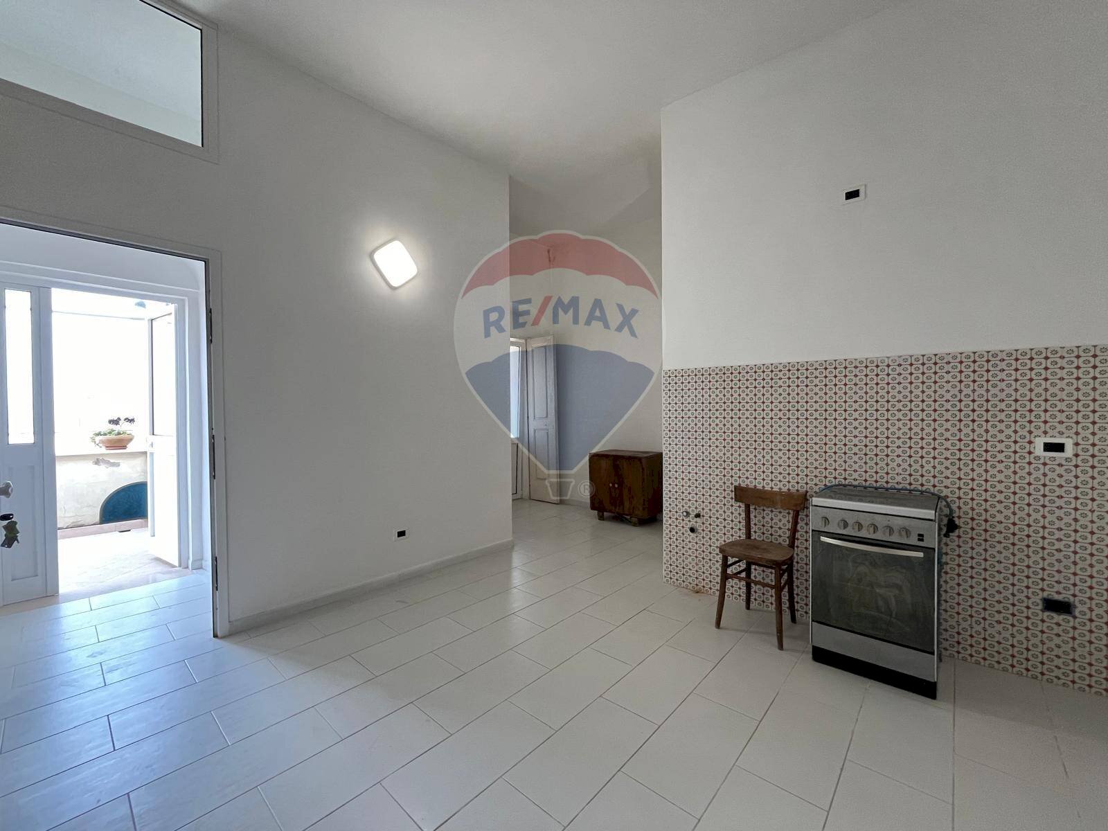 interno - Four-room apartment Via Palestro
 
7, Rodi Garganico - photo 1