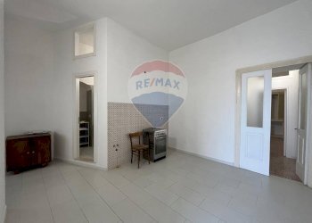 interno - Quadrilocale Via Palestro
 
7, Rodi Garganico - foto 2