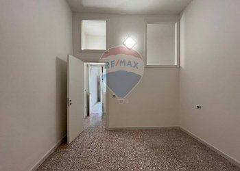 interno - Quadrilocale Via Palestro
 
7, Rodi Garganico - foto 10