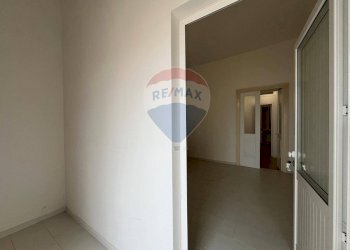 interno - Quadrilocale Via Palestro
 
7, Rodi Garganico - foto 16