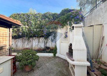 giardino esterno - Appartamento Contrada Petto
 
22, Vieste - foto 17